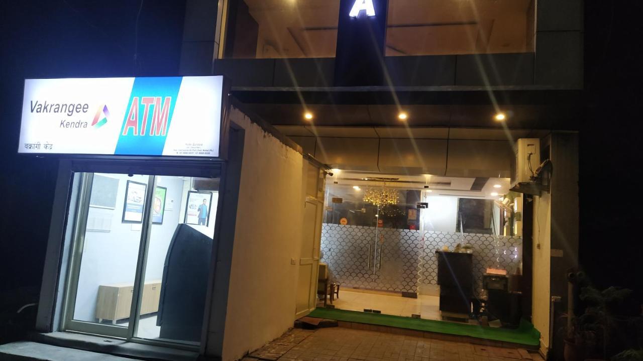 欧亚莫哈里国际机场酒店 Zirakpur 外观 照片